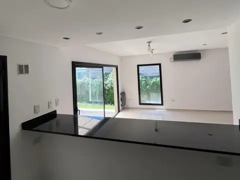 Casa en Venta en City Bell, USD 120.000