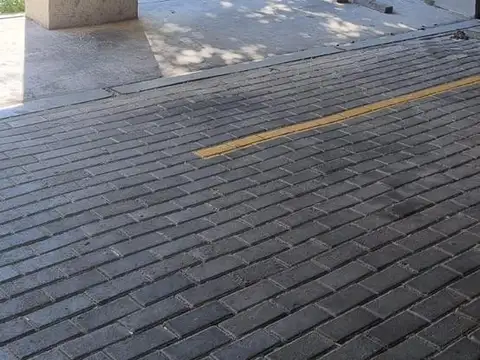 Cochera en venta - 15Mts2 - Villa Luro
