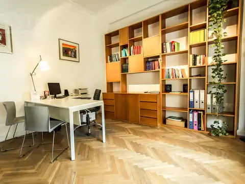 Oficina en Venta 60 años