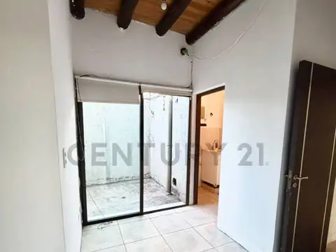 3 dormitorios con patio y doble cochera