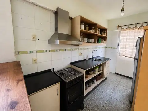 Casa en Venta con 15 cocheras