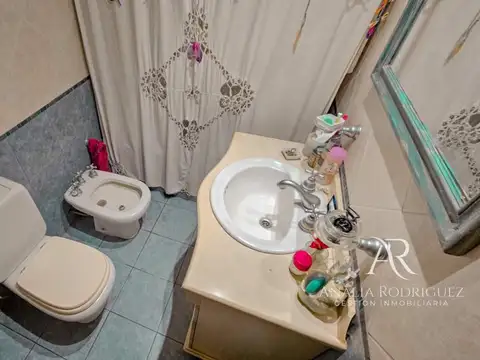 Depto Tipo Casa en Venta con 2 cocheras