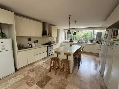 Casa en Alquiler de 5 dormitorios