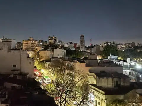 MONOAMBIENTE- MUY LUMINOSO, IDEAL INVERSOR O PRIMERA VIVIENDA-