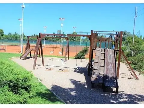 Terreno en Venta en Ayres Plaza, USD 230.000