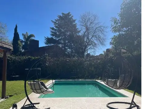 Casa en alquiler en Mapuche con pileta