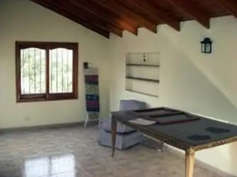 Los Robles 900