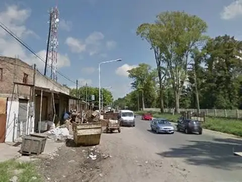 Avenida Presidente Arturo Illia al 8500