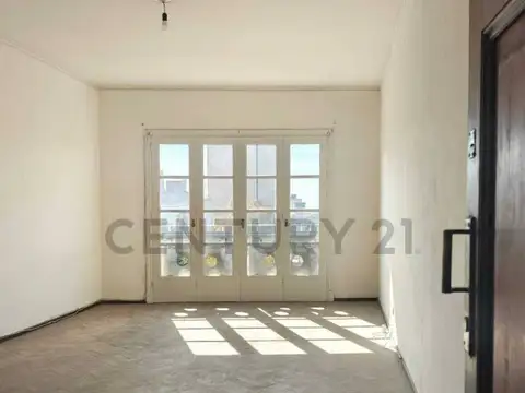 Departamento 5 ambientes con 1 baño