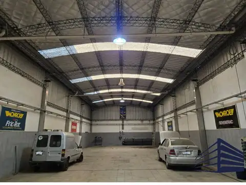 Galpon en Venta en Loma Hermosa, USD 439.000
