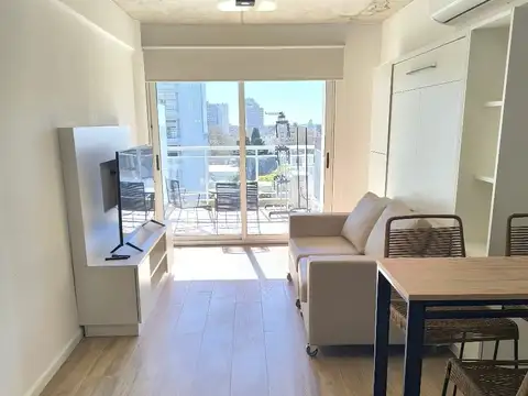 Montañeses 2200, Piso 8