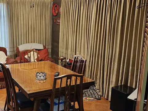 Casa 7 ambientes con 1 baño