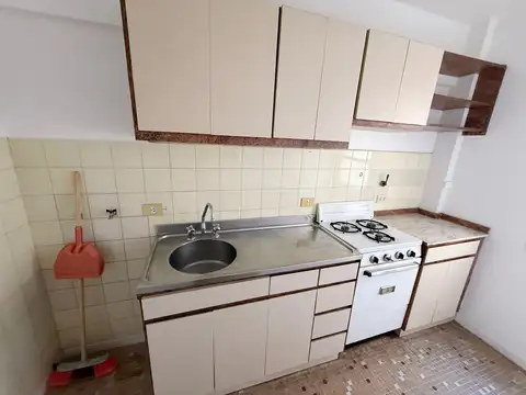 Departamento en Venta en Acassuso Vias  /  Santa Fe, USD 63.000