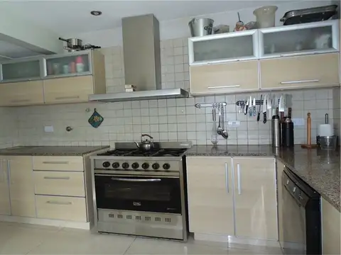 Casa en Venta en La Cesarina, USD 269.900