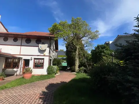 Venta chalet Zona Varese 7 ambientes