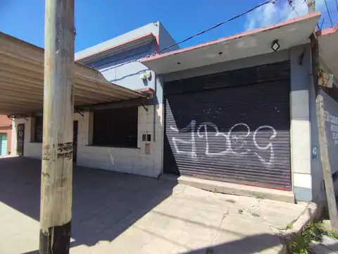 Montevideo esquina 40 100