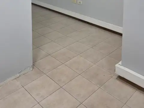 Departamento 8 ambientes con 3 baños