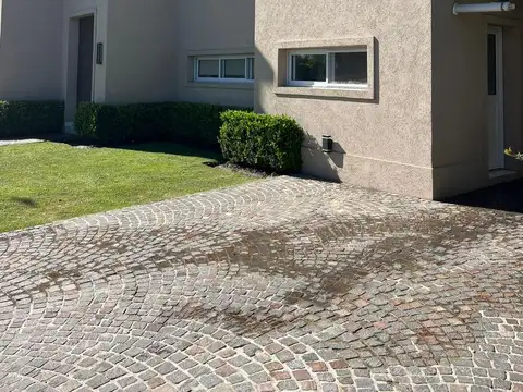 BARRIO EL CANTON GOLF