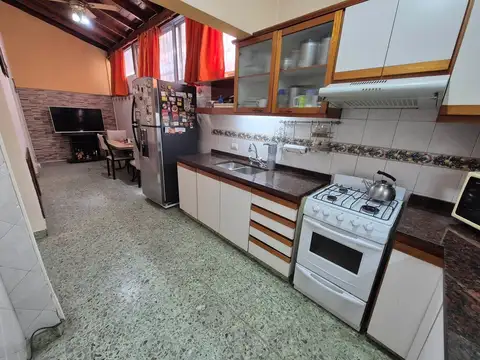 Depto Tipo Casa en Venta 52 años