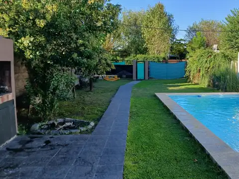 VENTA - QUINTA CON PISCINA - OPORTUNIDAD