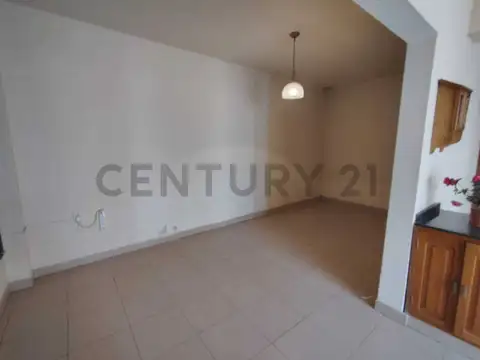 25 DE MAYO 300, Piso CASA
