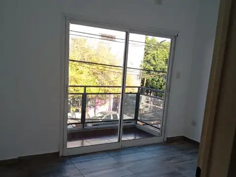 Departamento en Alquiler en Ramos Mejia, $ 550.000