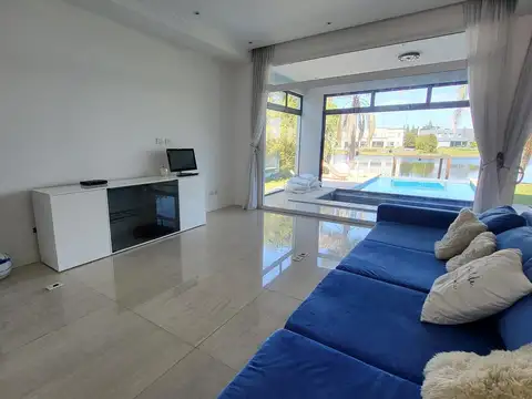 Casa en Venta al Oeste