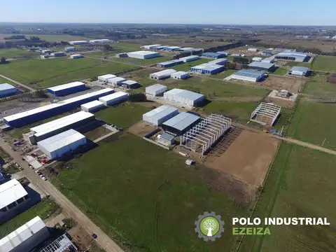 Únicos 33.800 m2 de tierra industrial en venta con mejoras en Parque industrial Ezeiza