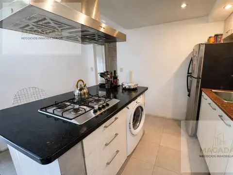 Venta- Casa de 3 ambientes en Villa Sarmiento - acepta permuta- apto credito