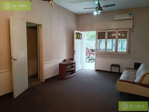 Depto Tipo Casa en Alquiler con 1 cocheras