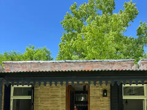 Casa 4 ambientes con 1 baño