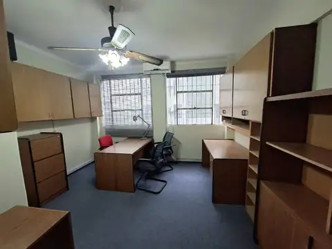 Oficina en Venta 80 años