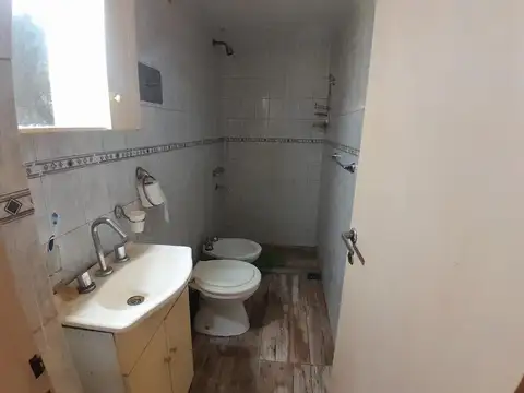 DEPARTAMENTO DE 2 AMBIENTES C/PATIO EN ALQUILER, ZONA BOEDO