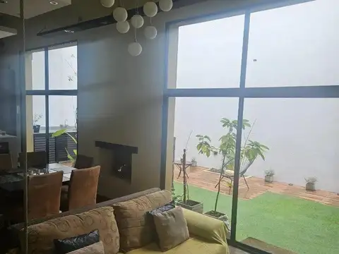 Casa en Venta en Villa del Parque, USD 355.000