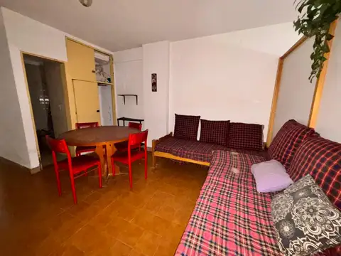 CHIOZZA 3300, Piso 2