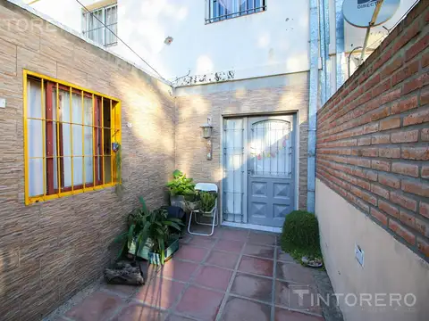 Goleta Sarandi al 400