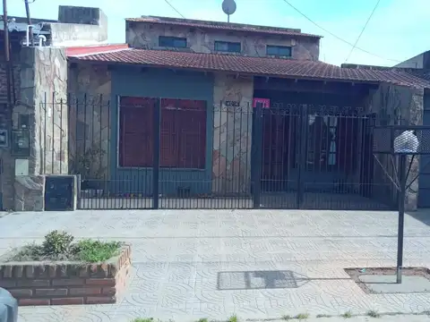 Casa en venta - Berisso