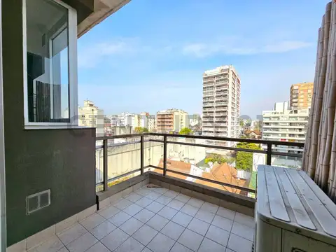 Gavilán 300, Piso 6