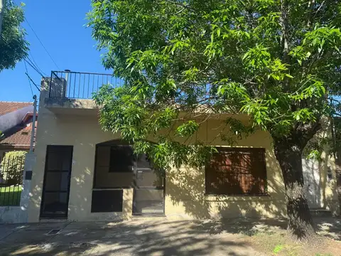 Casa PH 2 dormitorios -Planta baja- Alquiler Beccar