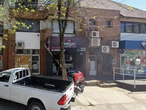local a mtrs de av rolon 25m2