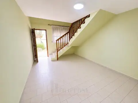 Depto Tipo Casa en Venta en Bahía Blanca, USD 82.000