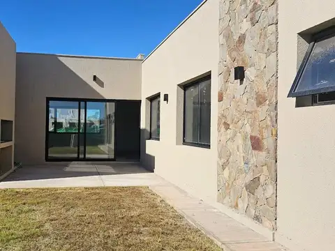 Casa en Venta al Este