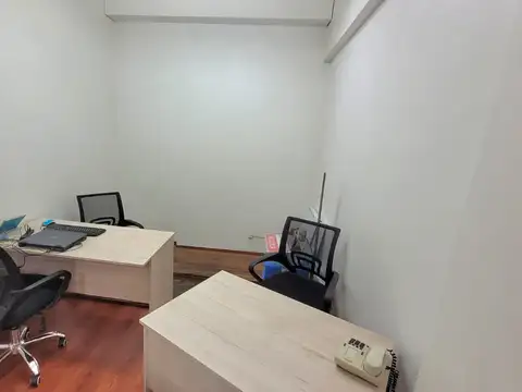 HERMOSO LOCAL "Av. Santa Fe 1126" CON SOTANO EN GALERÍA