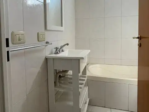 Depto Tipo Casa en Venta en Mataderos, USD 80.000