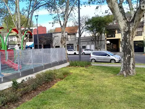 Depto Tipo Casa en Alquiler en Floresta Norte, $ 980.000