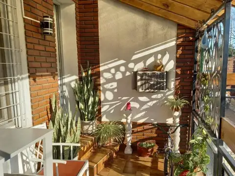 Depto Tipo Casa en Venta 35 años