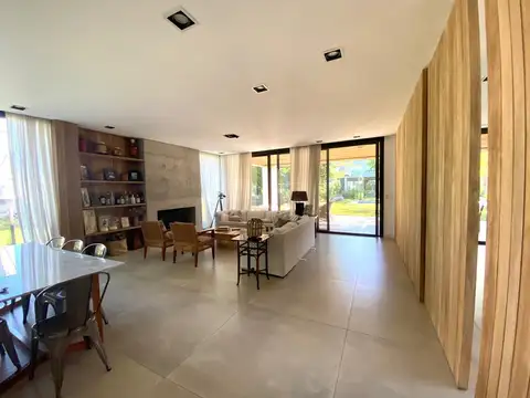 Espectacular alquiler de verano  8.000 (enero)