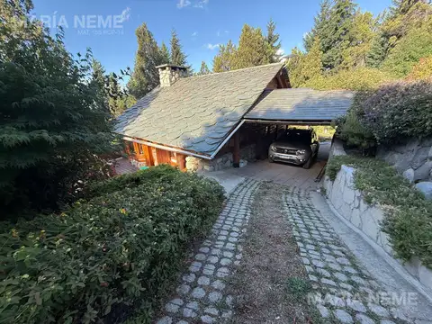 Hermosa Casa en exclusivo Barrio de Bariloche en pleno Cerro Otto