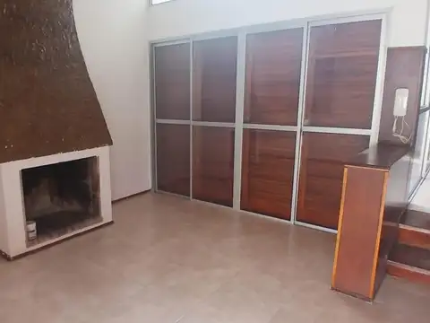 Casa en Alquiler de 4 dormitorios