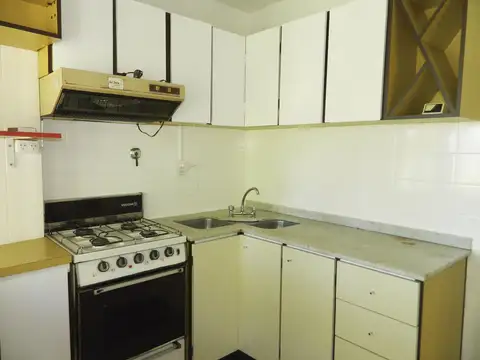 Departamento en Venta en Coghlan, USD 147.000